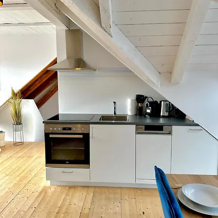 Zentrale Mit Dachterasse *