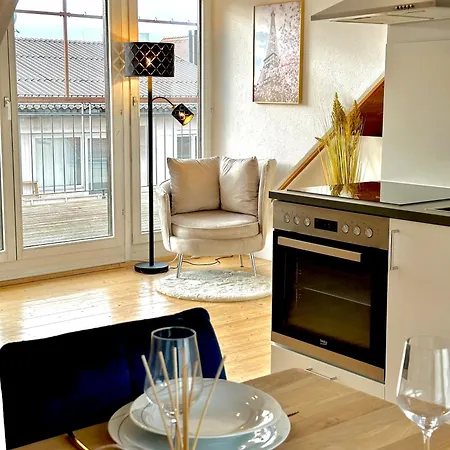 Zentrale Mit Dachterasse Apartamento Bregenz